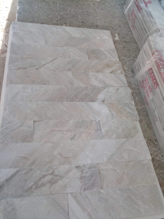 VOLAKAS split face 2